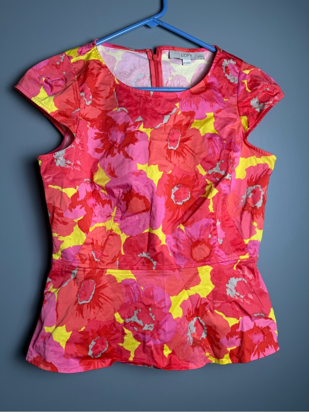 Ann Taylor LOFT Women's Floral Peplum Top Cap Sleeve Size SP